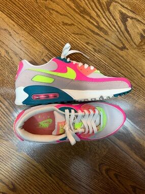 Nike Pink & Neon Green Air Max Runner